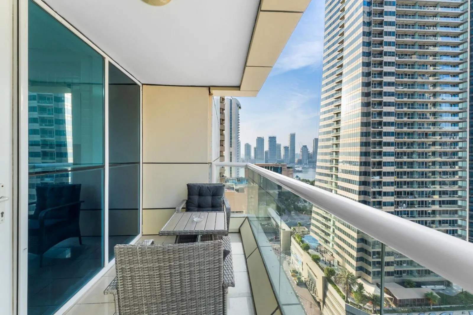 Stylish 1Br In Marina, Balcony Near Jbr Apartment Dubai 0*,